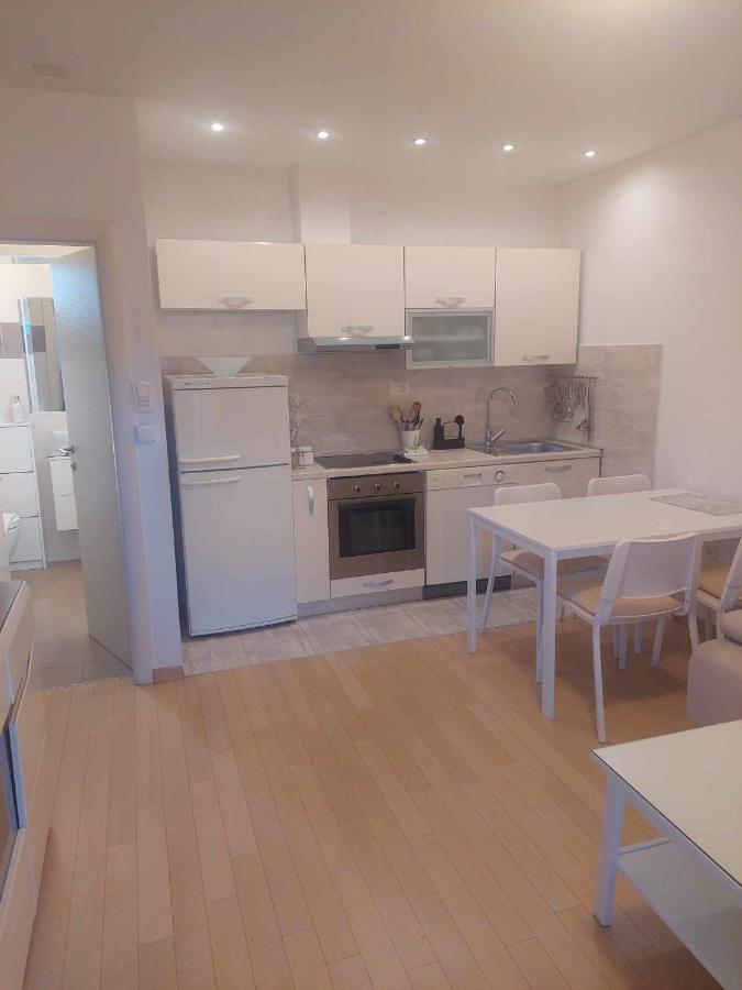 ספליט Holiday Apartment מראה חיצוני תמונה